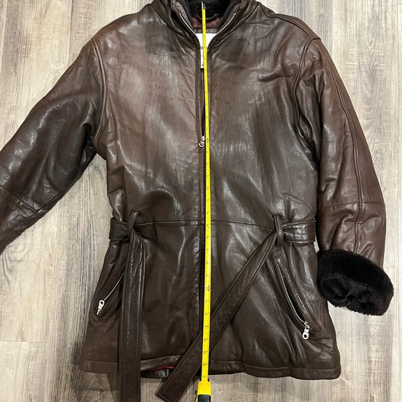 Andrew Marc Leather Jacket with faux fur trim - Picture 16 of 16